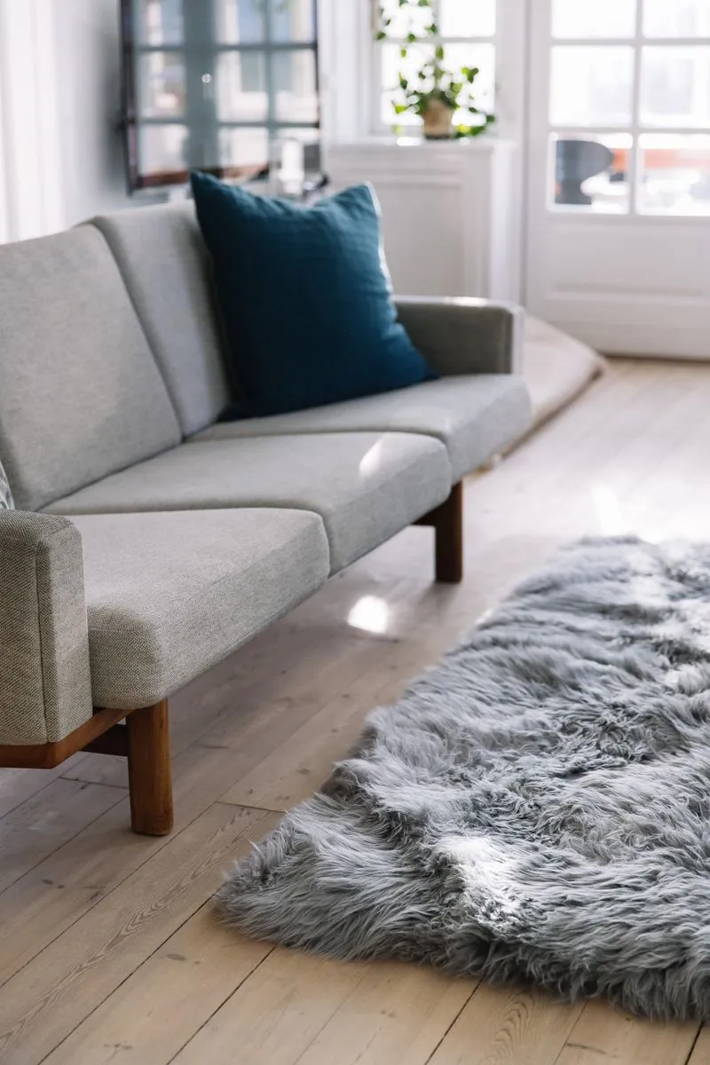 Long Wool Sheepskin Design Rug