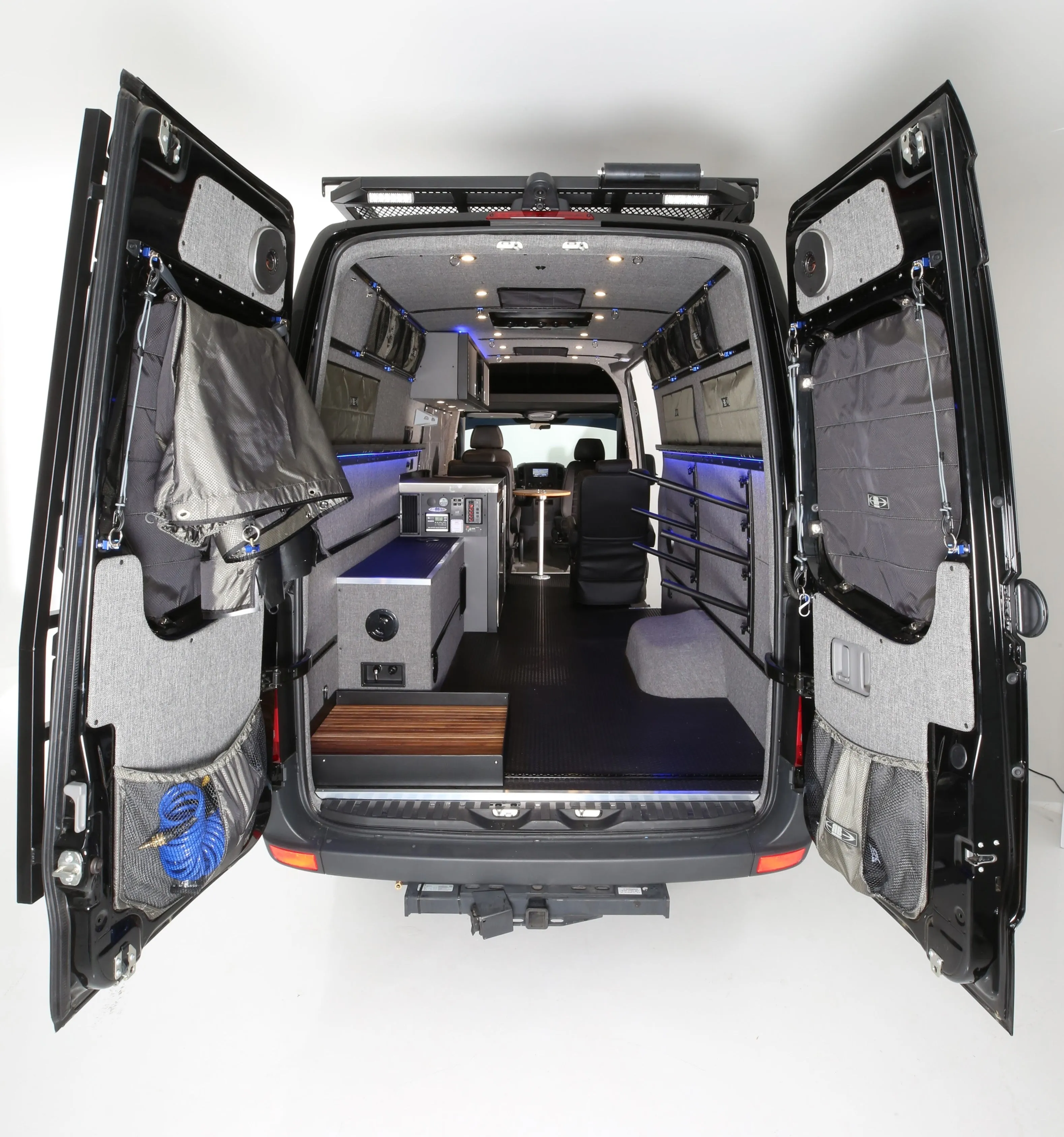 RB Gear Hauler Van Carp - 170" 3500 4x4