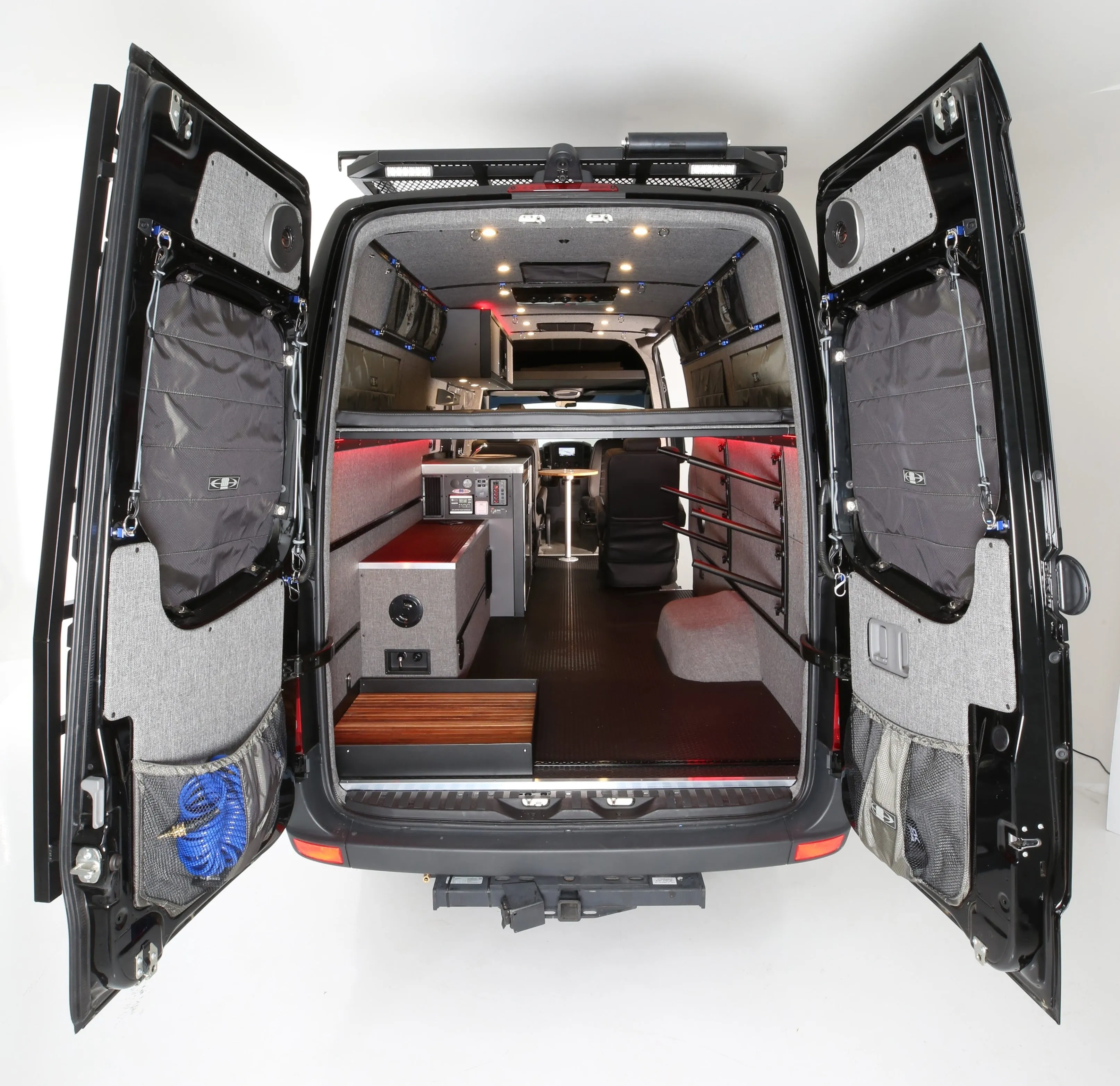 RB Gear Hauler Van Carp - 170" 3500 4x4