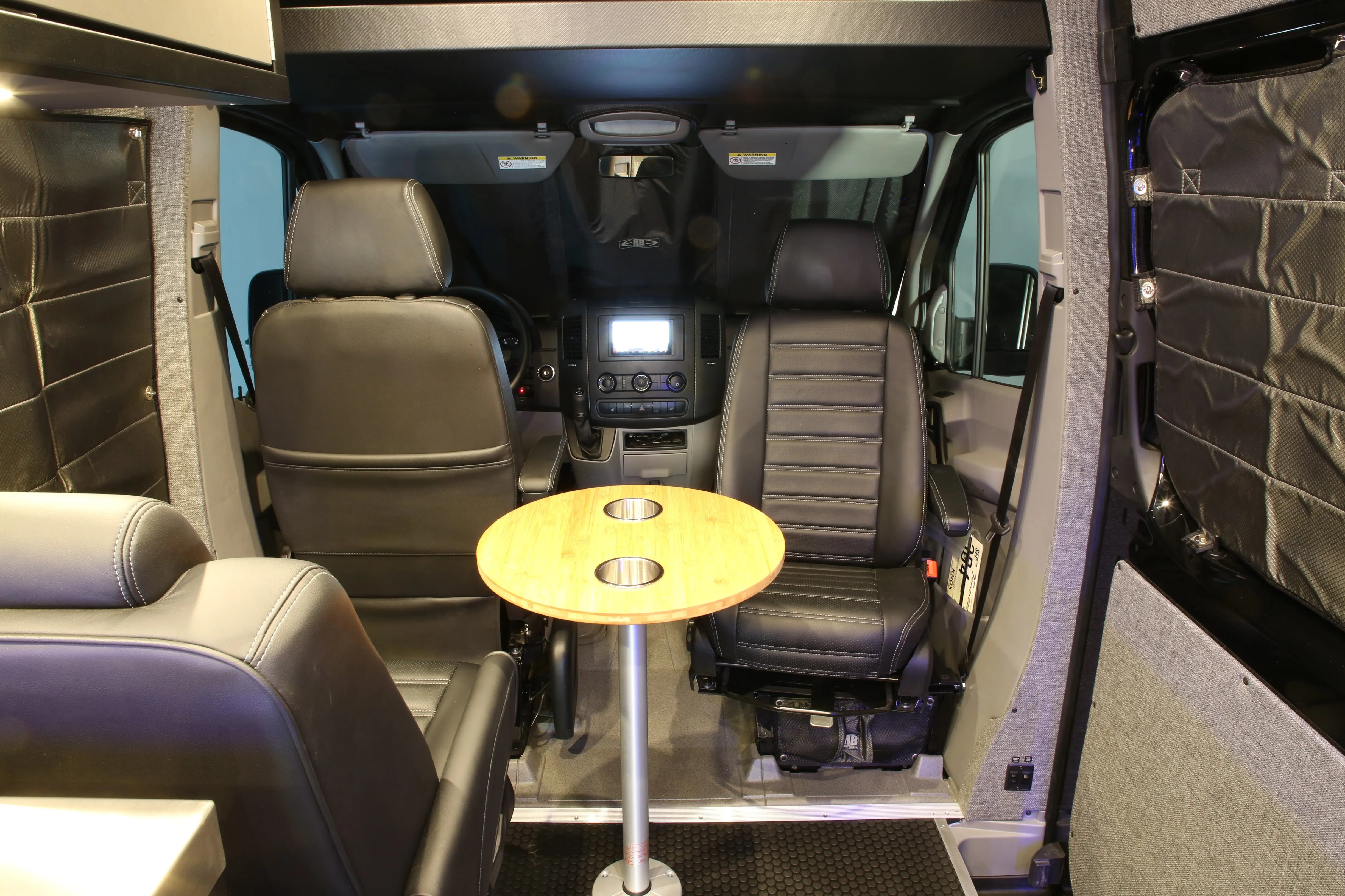 RB Gear Hauler Van Carp - 170" 3500 4x4