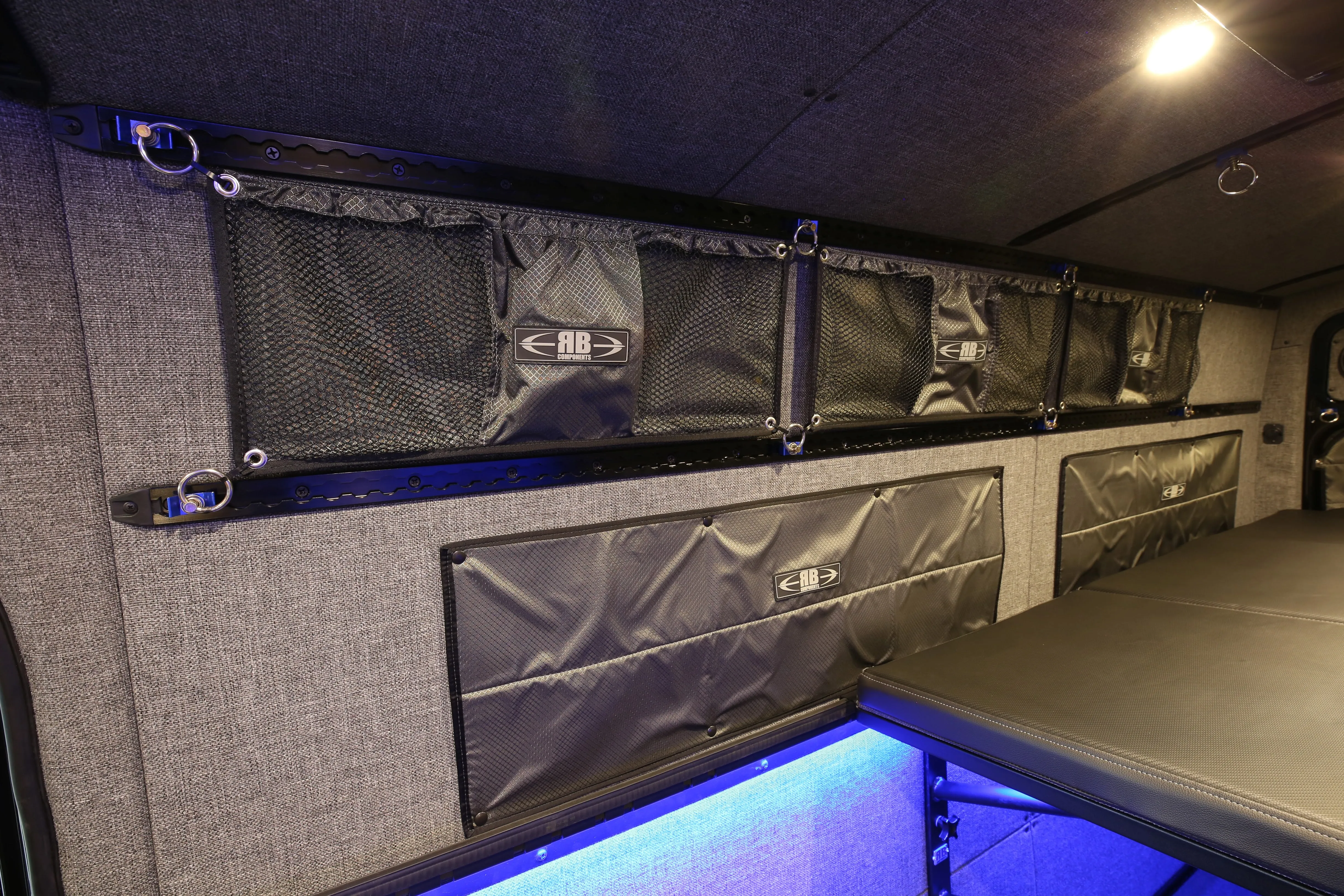 RB Gear Hauler Van Carp - 170" 3500 4x4