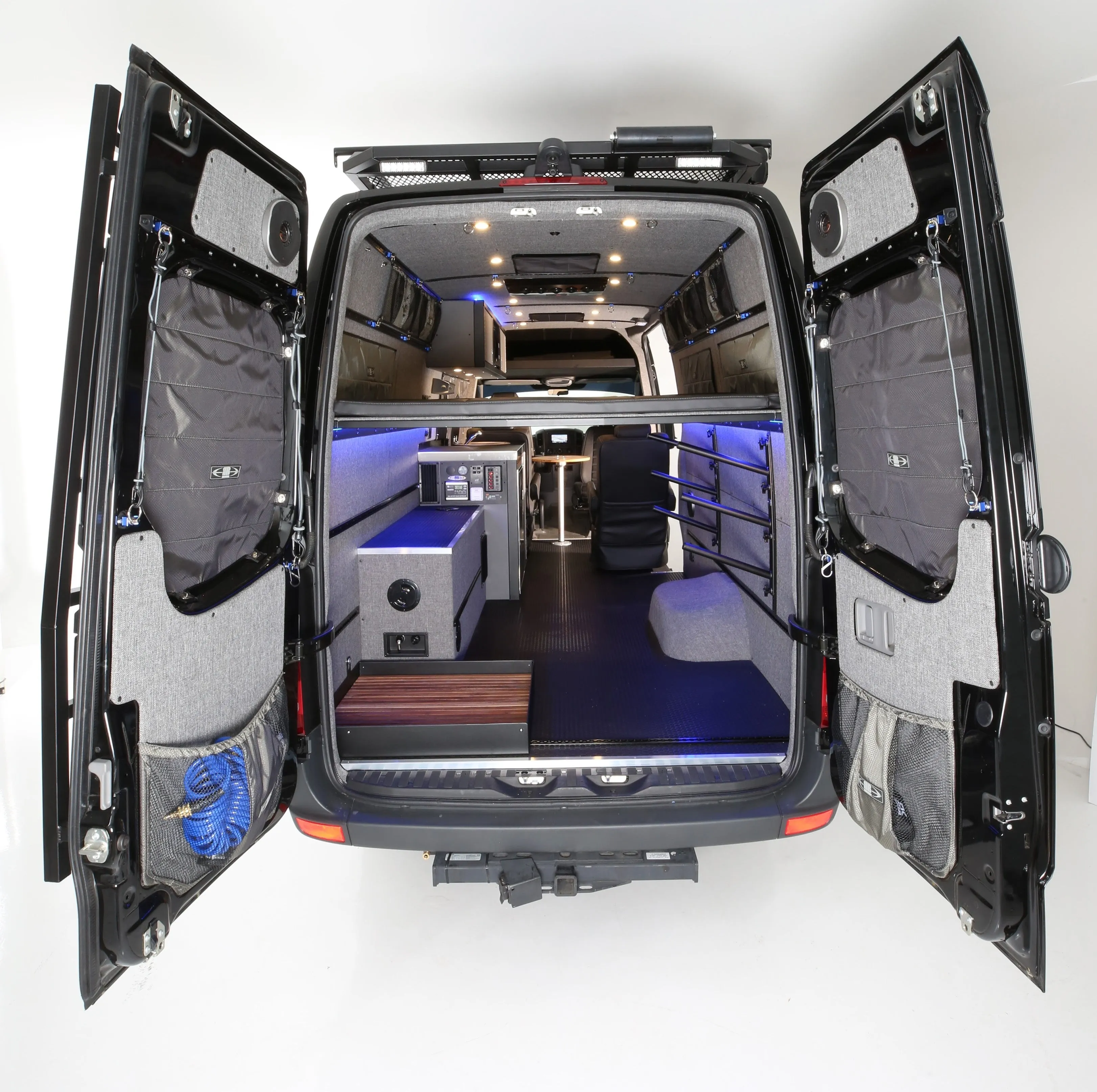 RB Gear Hauler Van Carp - 170" 3500 4x4