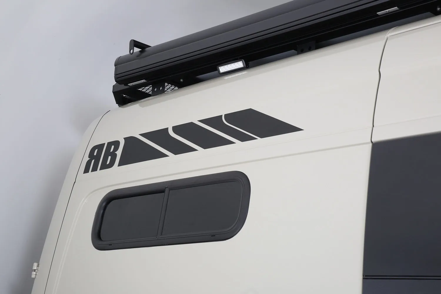 RB Gear Hauler Van EW - 144' 4x4