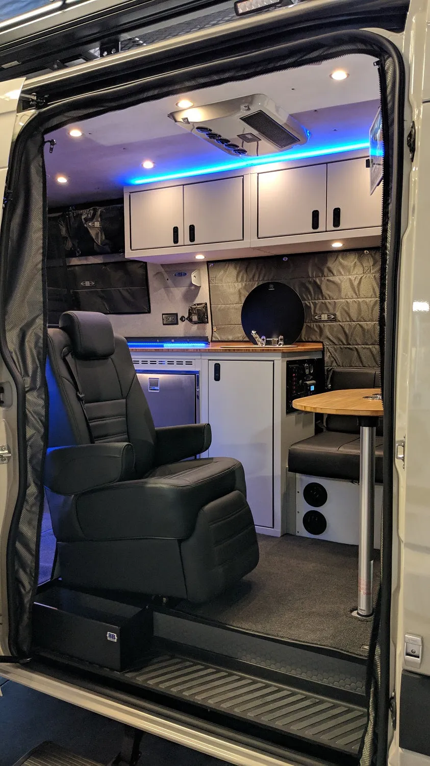 RB Gear Hauler Van EW - 144' 4x4