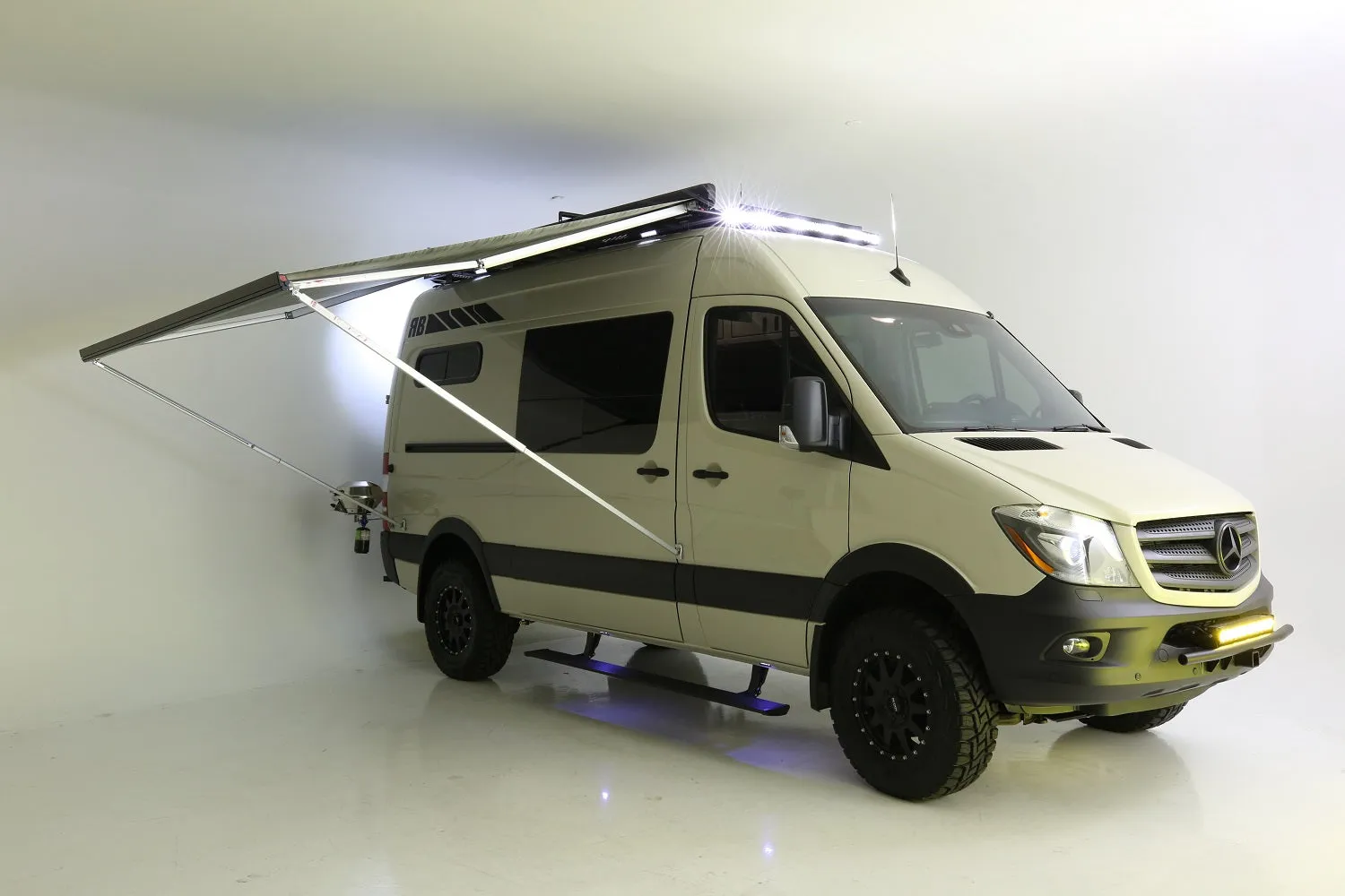 RB Gear Hauler Van EW - 144' 4x4