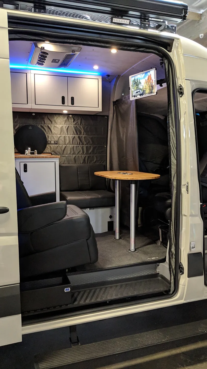 RB Gear Hauler Van EW - 144' 4x4