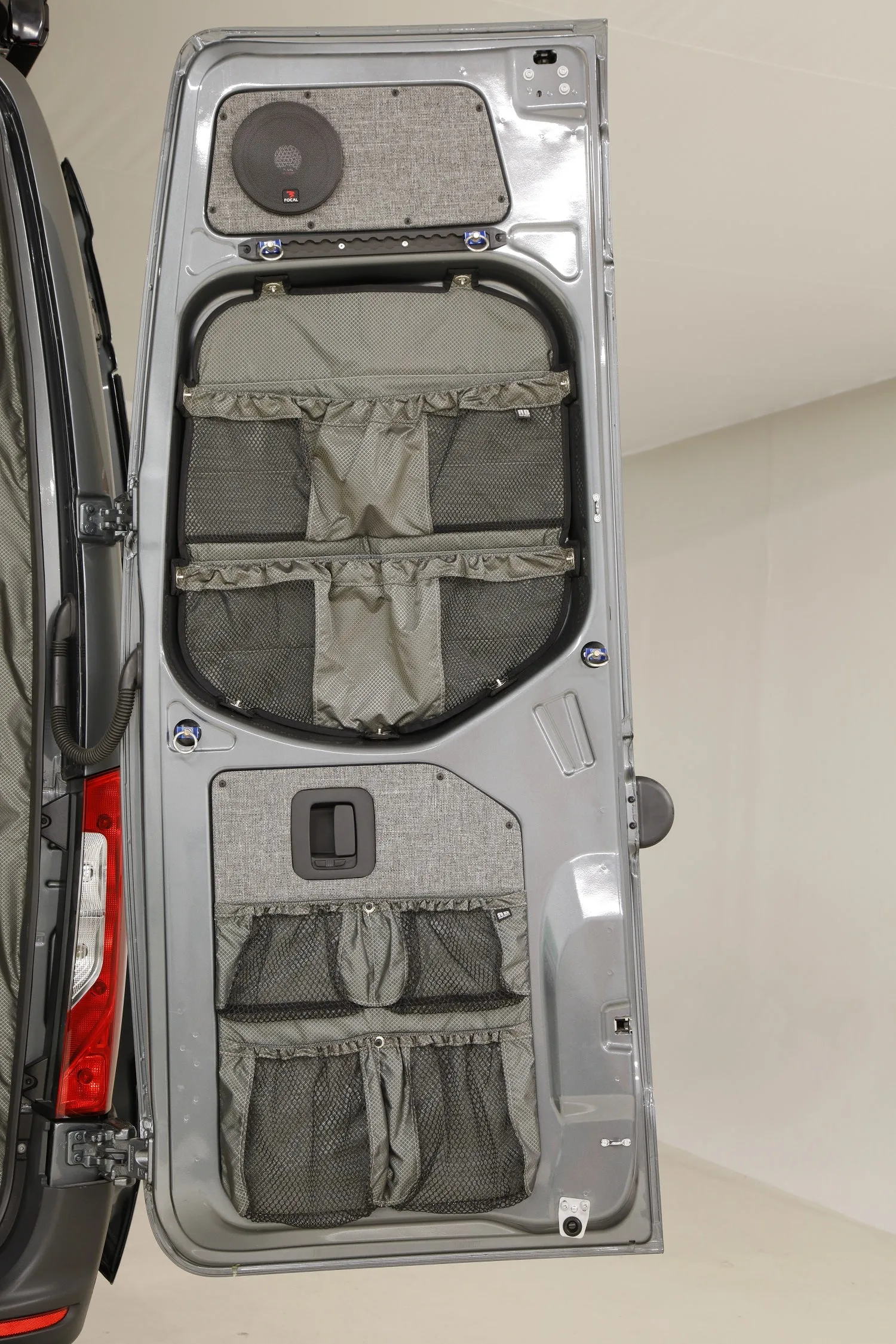 RB Gear Hauler Van KS - 144 4x4