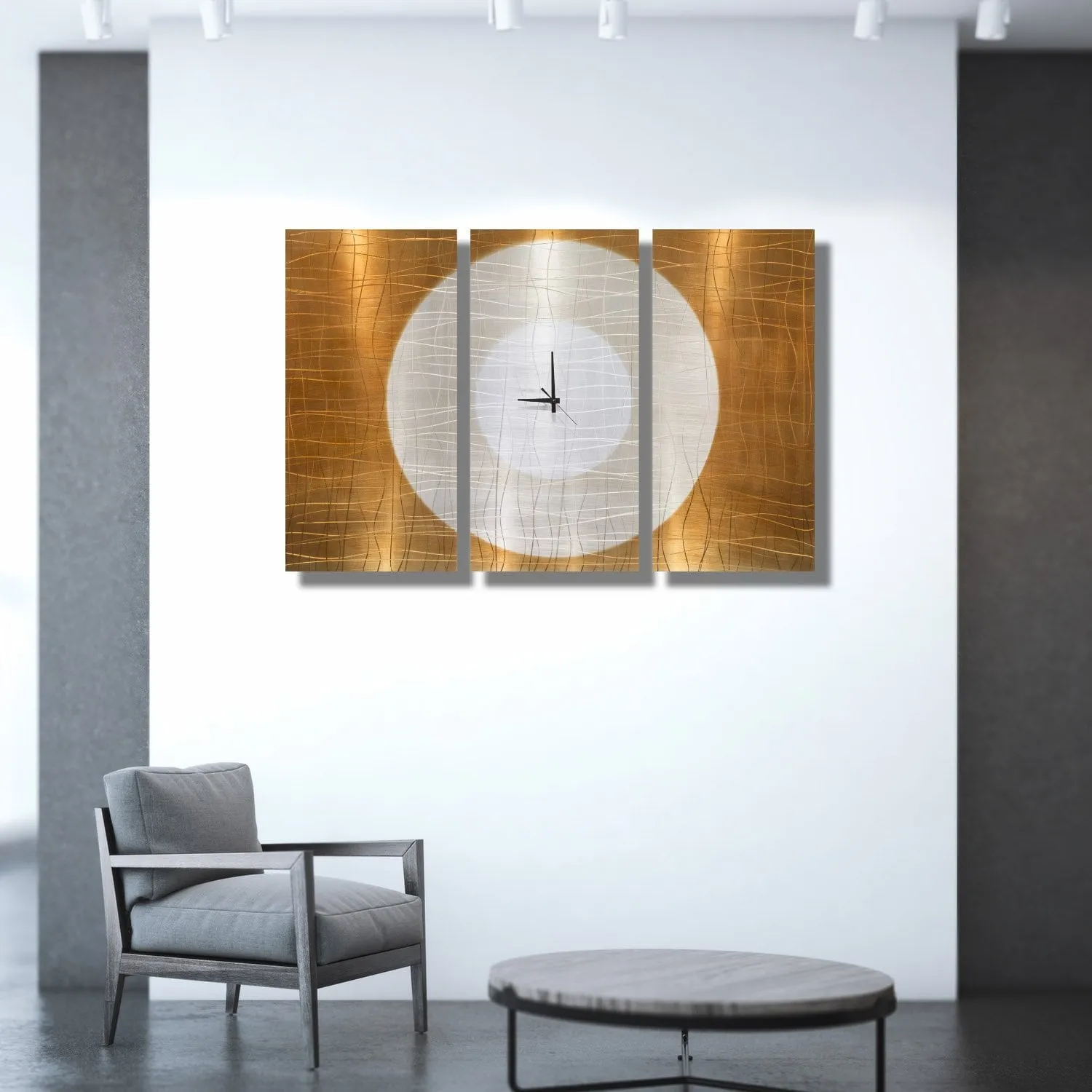 Warm Embrace Clock
