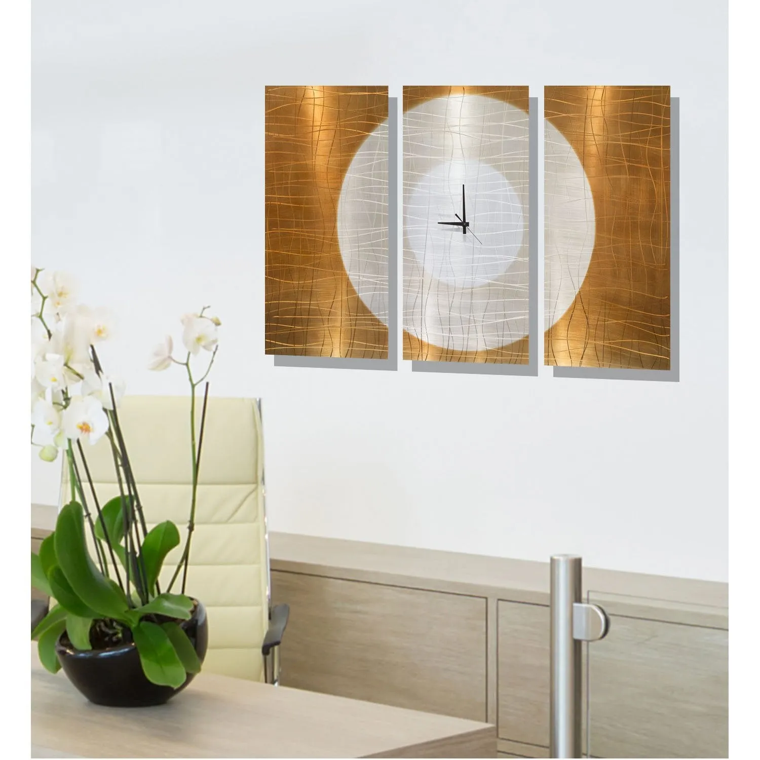 Warm Embrace Clock